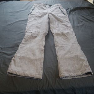 Snowboarding pants and ski pants